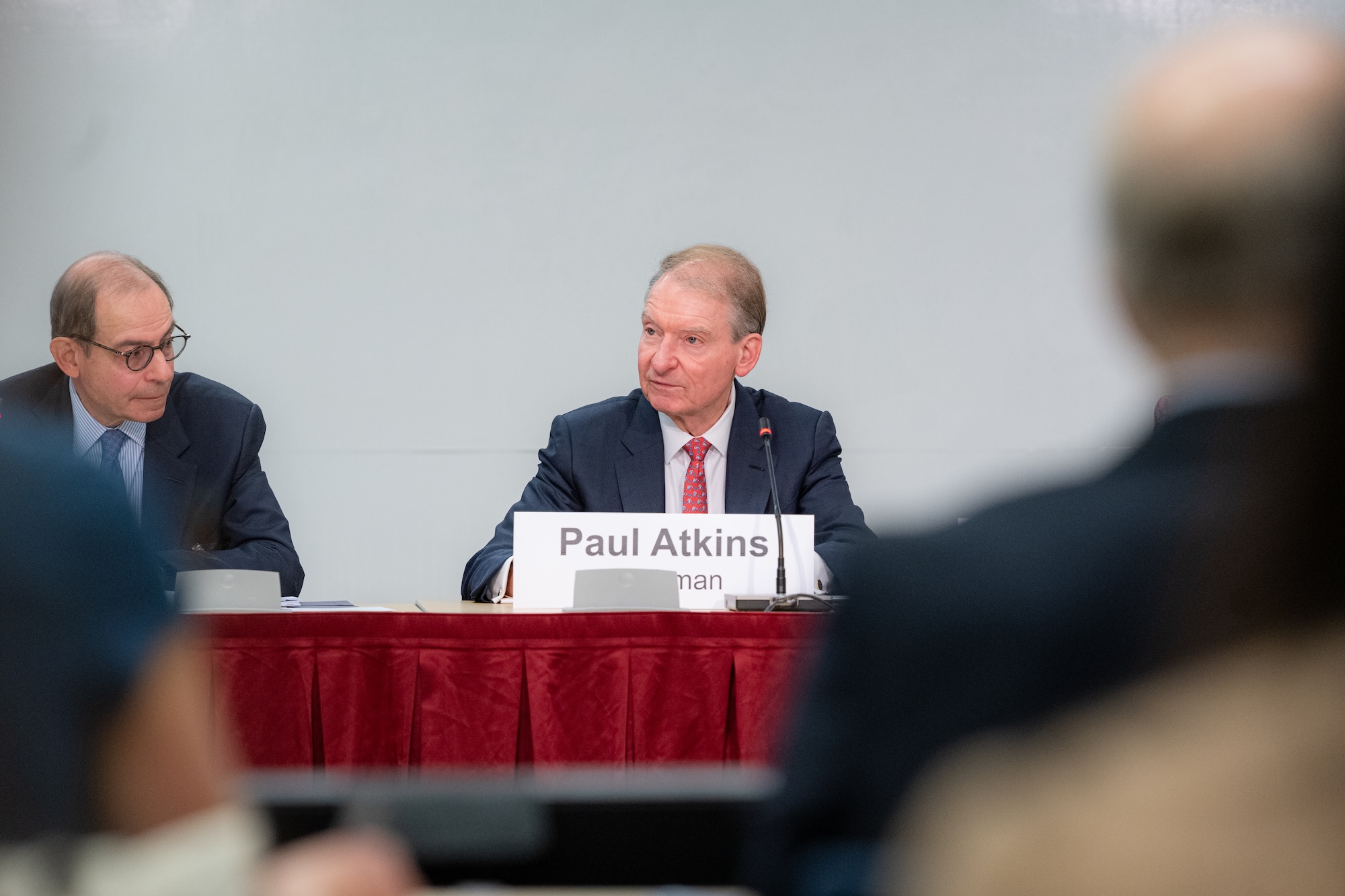 Phố Wall đề nghị SEC áp dụng luật hiện hành với chứng khoán token hóa